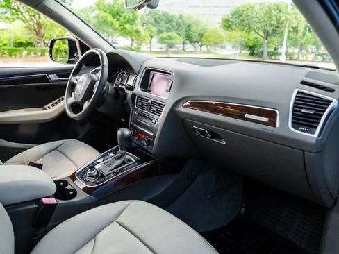Used 2012 Audi Q5 2.0T Premium Plus w/ Premium Plus Pkg image 23
