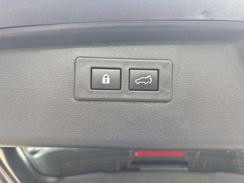 Used 2024 Subaru Outback Premium AWD/4WD image 38