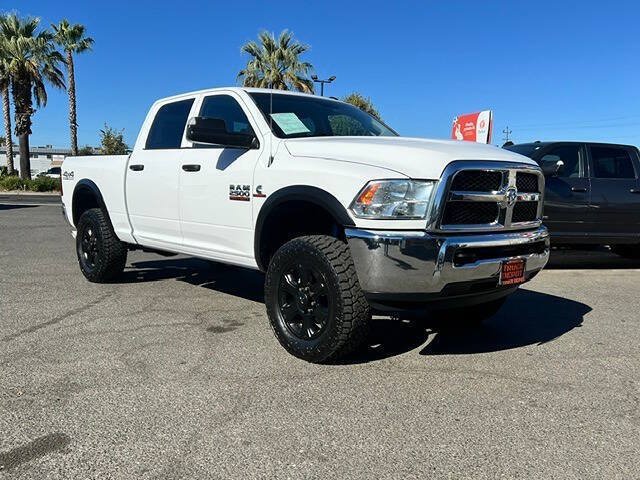 Used 2018 RAM 2500 Tradesman w/ Chrome Appearance Group AWD/4WD image 4