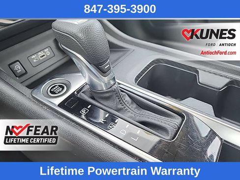 Used 2024 Nissan Sentra SV FWD image 27