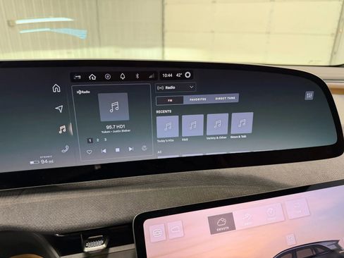 Used 2026 Lucid Gravity Dream image 37