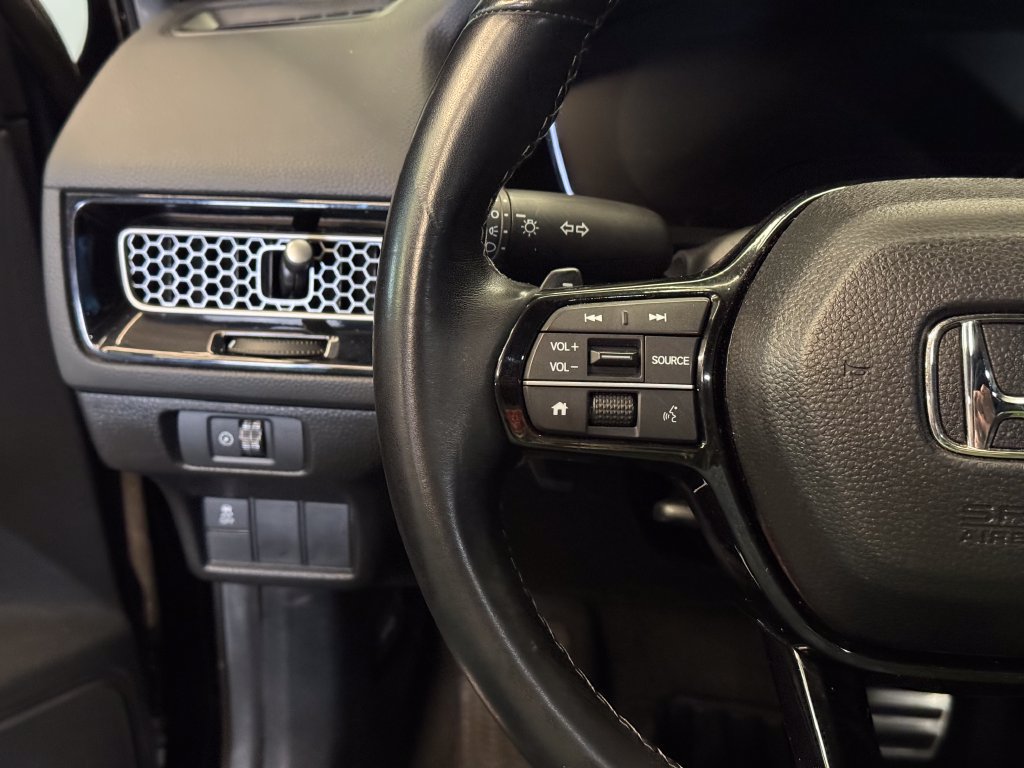 Used 2025 Honda Civic Sport image 11