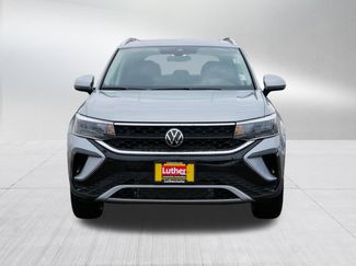 Used 2024 Volkswagen Taos SE w/ Panoramic Sunroof Package video 2