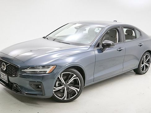 Certified 2024 Volvo S60 B5 Ultimate image 3