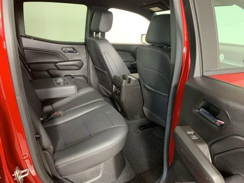Used 2024 Chevrolet Colorado LT w/ LT Convenience Package III AWD/4WD image 34