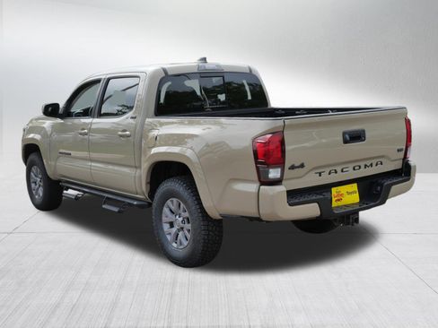 Certified 2019 Toyota Tacoma SR5 AWD/4WD image 6