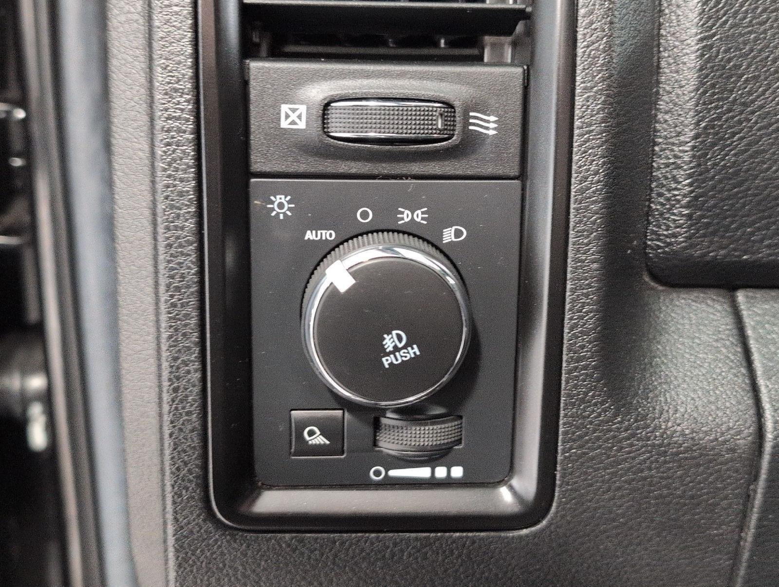 Used 2017 RAM 1500 Rebel w/ Luxury Group AWD/4WD image 10