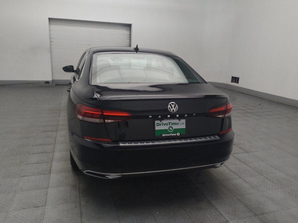 Used 2021 Volkswagen Passat 2.0T SE FWD image 6