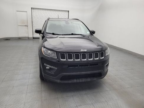 Used 2020 Jeep Compass Latitude FWD image 14