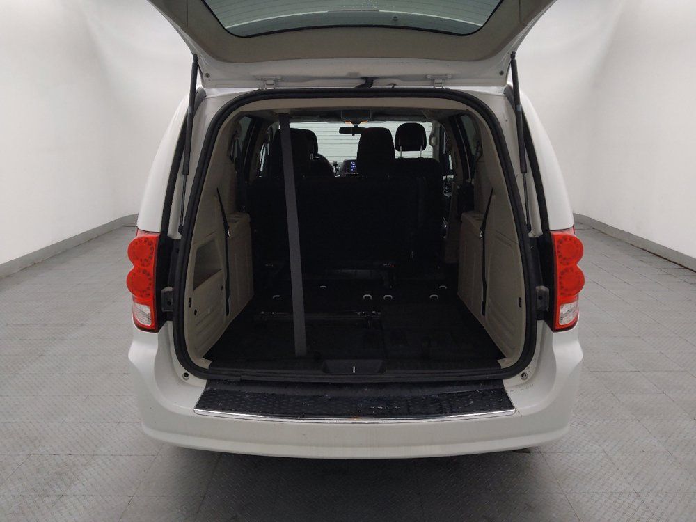 Used 2018 Dodge Grand Caravan SE FWD image 29