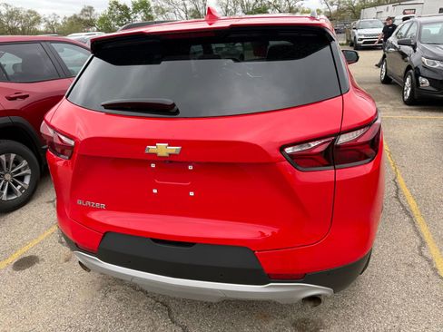 Used 2022 Chevrolet Blazer LT FWD image 3