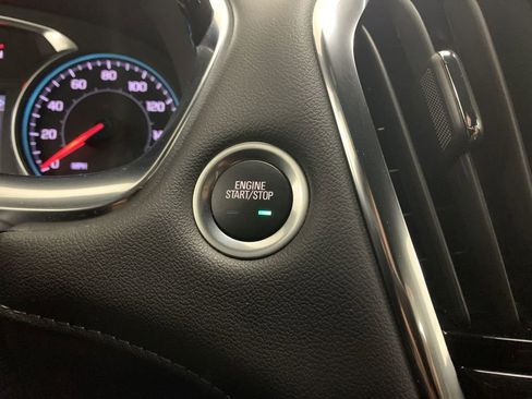 Used 2023 Chevrolet Traverse LT w/ LPO, Floor Liner Package AWD/4WD image 43