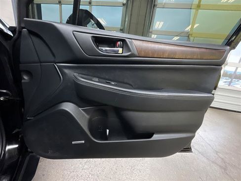 Used 2015 Subaru Outback 3.6R Limited image 25