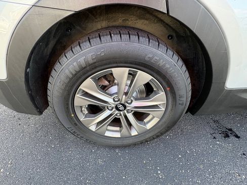 Used 2016 Hyundai Santa Fe Sport w/ Option Group 03 AWD/4WD image 18