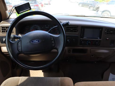 Used 2004 Ford F250 XLT AWD/4WD image 8