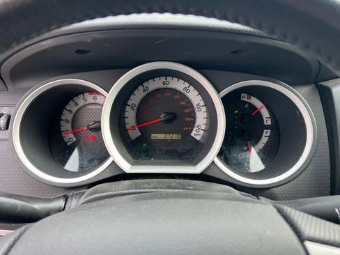 Used 2014 Toyota Tacoma 4x4 Access Cab V6 image 17