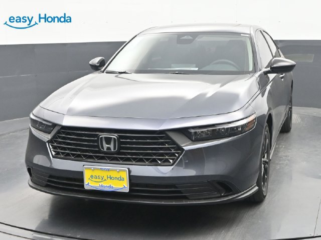 Used 2025 Honda Accord SE image 3