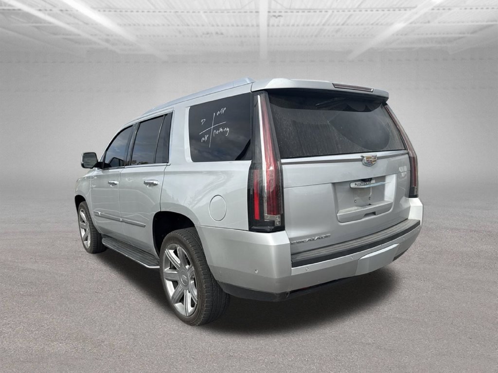 Used 2020 Cadillac Escalade Luxury RWD image 5