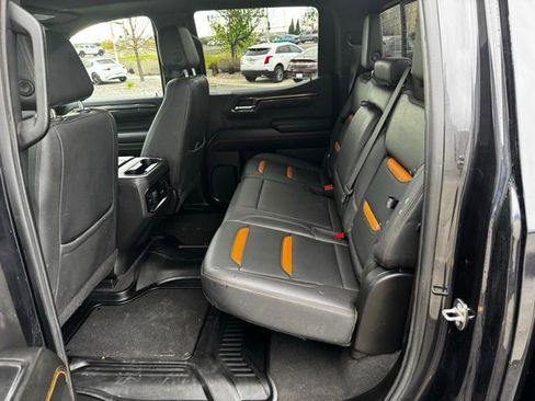 Used 2024 GMC Sierra 1500 AT4 w/ AT4 Premium Package AWD/4WD image 12