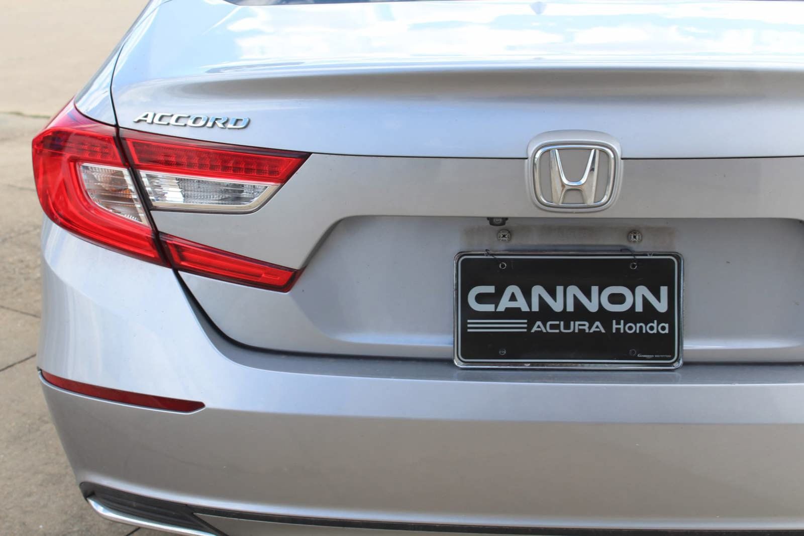 Used 2019 Honda Accord LX image 4