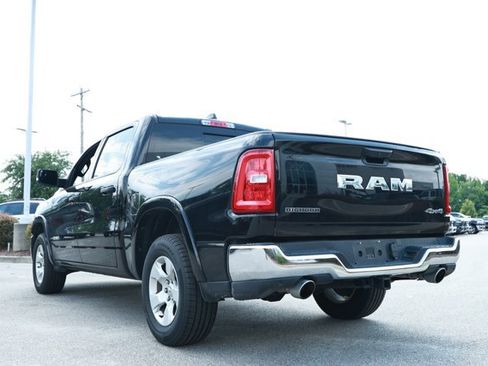 Used 2025 RAM 1500 Big Horn AWD/4WD image 9