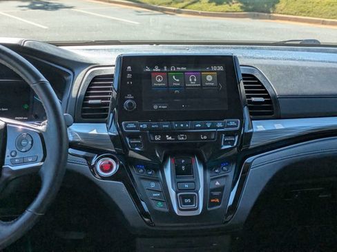 Used 2023 Honda Odyssey Elite image 19
