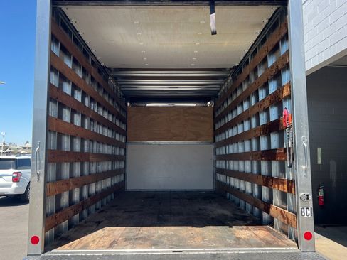 Used 2022 Ford E-450 and Econoline 450 Super Duty w/ Power Windows & Locks Group image 16