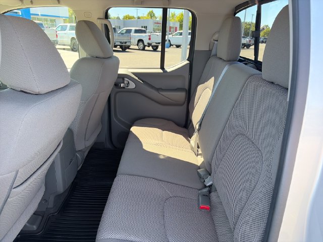 Used 2019 Nissan Frontier SV w/ Value Truck Package AWD/4WD image 14