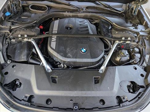 Used 2023 BMW 740i image 25