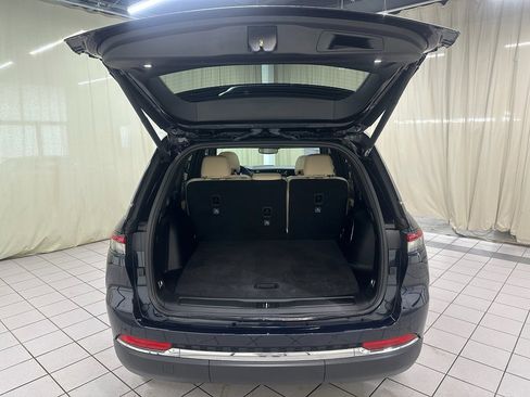 Used 2023 Jeep Grand Cherokee 4WD 4xe image 8