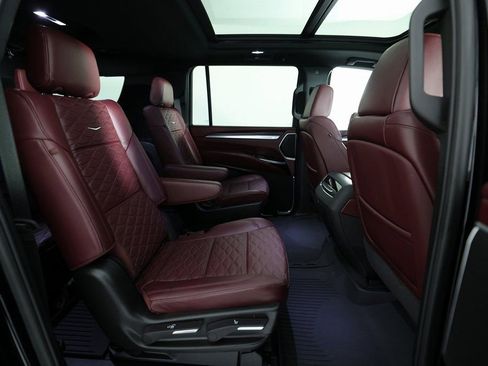 Used 2026 Cadillac Escalade ESV Sport w/ Touring Package image 11