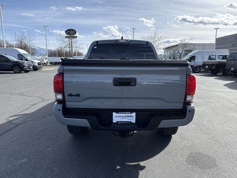 Used 2020 Toyota Tacoma SR5 image 4