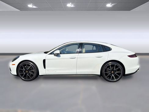 Used 2020 Porsche Panamera RWD image 2