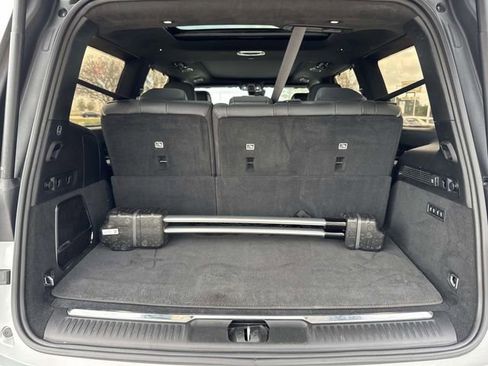 Used 2022 Jeep Grand Wagoneer Series III AWD/4WD image 14