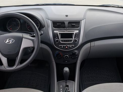 Used 2016 Hyundai Accent SE FWD image 9