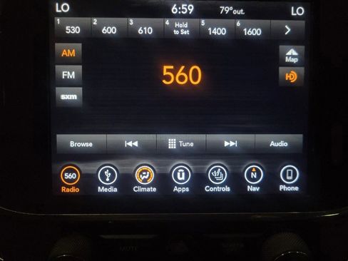 Used 2019 Jeep Grand Cherokee Overland AWD/4WD image 25
