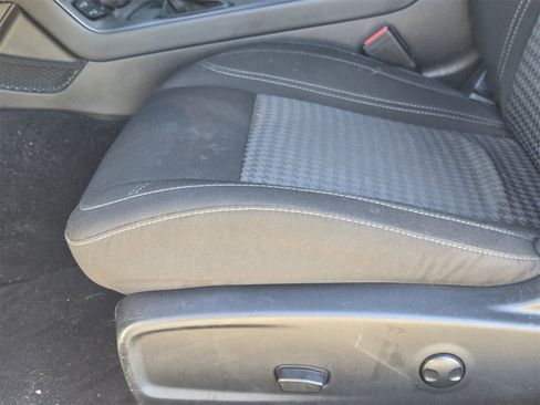 Used 2023 Dodge Challenger SXT w/ Blacktop Package image 23