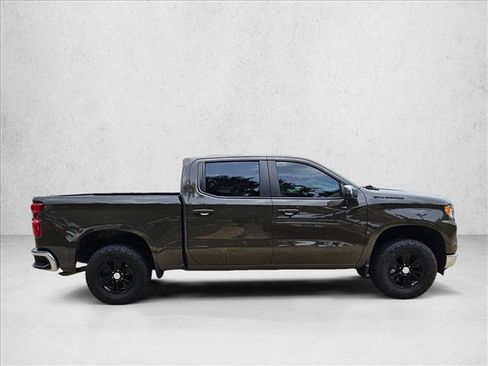 Used 2024 Chevrolet Silverado 1500 LT w/ Convenience Package II RWD image 4