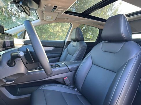 New 2025 Nissan Murano SL image 8