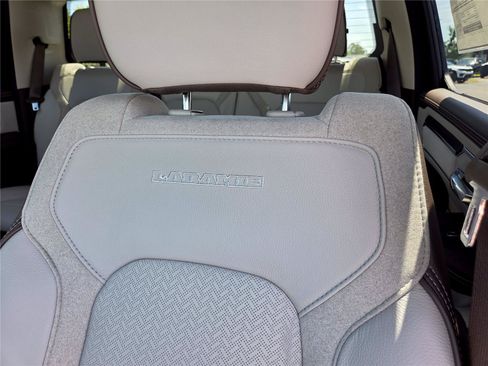 New 2026 RAM 1500 Laramie w/ Laramie Southwest Edition AWD/4WD image 19
