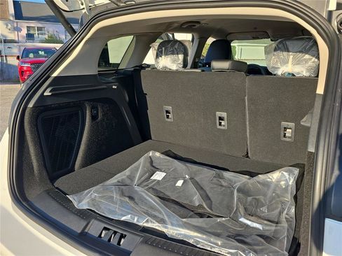 New 2026 Lincoln Corsair Reserve w/ Jet Appearance Package FWD image 24
