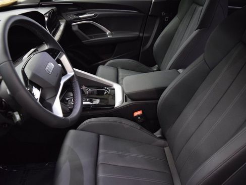 New 2025 Audi Q5 Premium Plus image 4