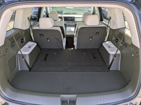 Used 2025 Hyundai Santa Fe Calligraphy image 17