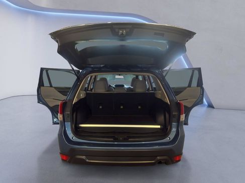 Used 2021 Subaru Forester Premium AWD/4WD image 13