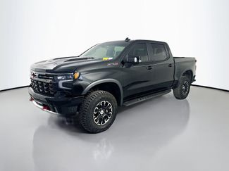 Used 2025 Chevrolet Silverado 1500 ZR2 w/ Technology Package AWD/4WD video 3