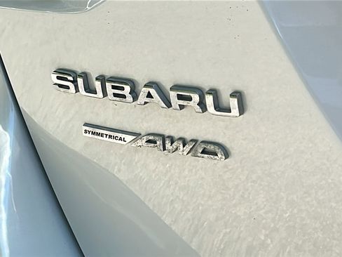 Used 2023 Subaru Outback Limited AWD/4WD image 7