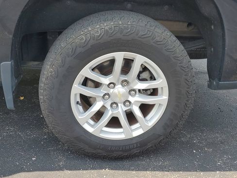 Used 2021 Chevrolet Silverado 1500 LT w/ Bed Protection Package AWD/4WD image 6