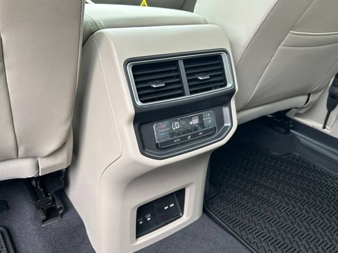 New 2026 Volkswagen Atlas SE FWD image 59