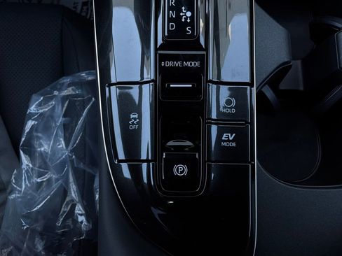 New 2026 Toyota Crown Signia AWD/4WD image 23