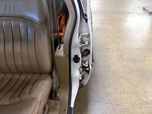 Used 1995 Buick Roadmaster Estate RWD image 64